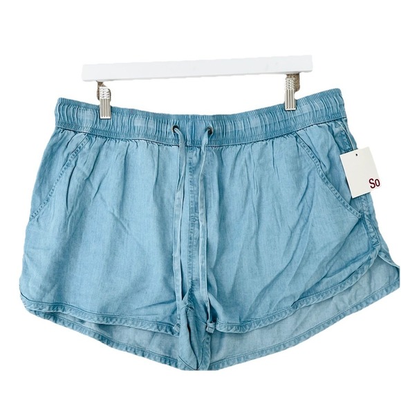 SO Pants - NWT SO Chambray Blue Dolphin Hem Pull On Shorts Size XL